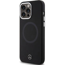 Заредете изображение във визуализатора на галерията – Mercedes Silicone Bicolor MagSafe case for iPhone 15 Pro Max - black

