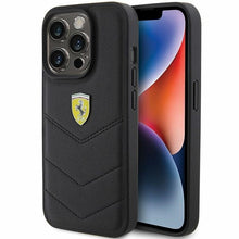 Заредете изображение във визуализатора на галерията – Original FERRARI hardcase Quilted Metal Logo FEHCP15LRDUK do Iphone 15 Pro Black
