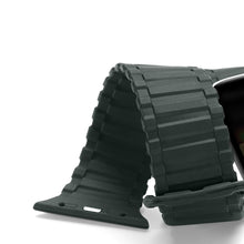 Заредете изображение във визуализатора на галерията – Dux Ducis Strap (Armor Version) strap for Apple Watch Ultra, SE, 8, 7, 6, 5, 4, 3, 2, 1 (49, 45, 44, 42 mm) silicone magnetic band bracelet green
