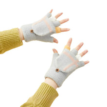 Заредете изображение във визуализатора на галерията – Women's/children's winter phone gloves - gray
