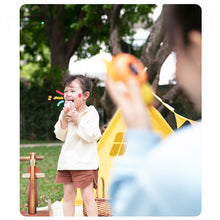 Заредете изображение във визуализатора на галерията – Walkie-talkie for children K22 Bee + Battery Charger + 8xRechargeable HR03/AAA 900mAh
