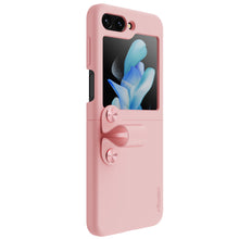 Заредете изображение във визуализатора на галерията – Nillkin Flex Flip Case with Hanger and Stand for Samsung Galaxy Z Flip 5 - Peach
