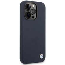 Заредете изображение във визуализатора на галерията – Case BMW BMHMP14LSILNA iPhone 14 Pro 6.1" navy blue/navy Silicone Metal Logo MagSafe
