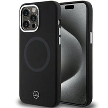 Заредете изображение във визуализатора на галерията – Mercedes Silicone Bicolor MagSafe case for iPhone 15 Pro - black

