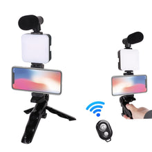 Заредете изображение във визуализатора на галерията – Mobile phone tripod for video calls - black
