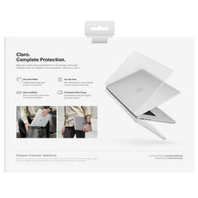 Заредете изображение във визуализатора на галерията – Uniq case Claro MacBook Air 13 (2022) transparent/dove matte clear
