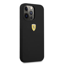 Заредете изображение във визуализатора на галерията – Ferrari FESSIHMP13LBK iPhone 13 Pro / 13 6.1" black/black hardcase Silicone MagSafe
