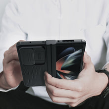Заредете изображение във визуализатора на галерията – Nillkin CamShield Pro Case (simple) for Samsung Galaxy Z Fold 4 cover with camera cover dark green
