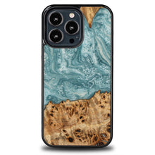 Заредете изображение във визуализатора на галерията – Bewood Unique Uranus Wood and Resin iPhone 13 Pro Case - Blue and White

