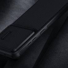 Заредете изображение във визуализатора на галерията – Nillkin Synthetic Fiber S Case for Samsung Galaxy S23+ cover camera cover black

