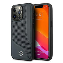 Заредете изображение във визуализатора на галерията – Mercedes MEHCP13LCDONA iPhone 13 Pro / 13 6,1" granatowy/navy hardcase Leather Perforated Area
