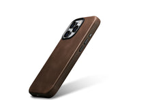 Заредете изображение във визуализатора на галерията – MagSafe-compatible leather case for iPhone 15 Pro Max iCarer Oil Wax Premium Leather - brown
