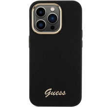 Заредете изображение във визуализатора на галерията – Guess Silicone Script Metal Logo &amp; Frame case for iPhone 15 Pro Max - black
