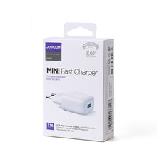 Заредете изображение във визуализатора на галерията – Joyroom USB wall charger 2,1 A white (L-1A101)
