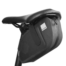 Заредете изображение във визуализатора на галерията – Bike bag under the bicycle seat with zip waterproof 0,8l sahoo 132037 - TopMag
