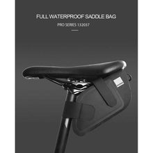 Заредете изображение във визуализатора на галерията – Bike bag under the bicycle seat with zip waterproof 0,8l sahoo 132037 - TopMag
