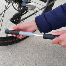 Заредете изображение във визуализатора на галерията – Bike repair kit with bicycle pump sahoo 212104 - TopMag
