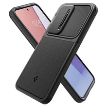 Заредете изображение във визуализатора на галерията – Spigen Optik Armor case for Samsung Galaxy S24 - black
