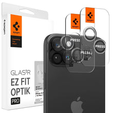 Заредете изображение във визуализатора на галерията – Spigen Glas.tR EZ Fit Optik Pro Camera Cover for iPhone 15 / iPhone 15 Plus - 2 pcs.
