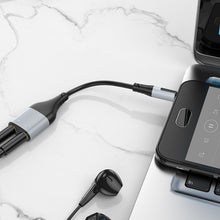 Заредете изображение във визуализатора на галерията – Borofone Cable BL19 Creator 2 in 1 - jack 3,5mm male to 2xjack 3,5mm female - 15 cm black
