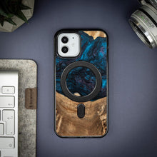 Заредете изображение във визуализатора на галерията – Wood and Resin Case for iPhone 12/12 Pro MagSafe Bewood Unique Neptune - Navy Blue &amp; Black

