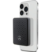 Заредете изображение във визуализатора на галерията – Original Power Bank - MERCEDES MEPB5KMESTK 5000mAh 15W z indukcyjnym ładowaniem MagSafe - Black
