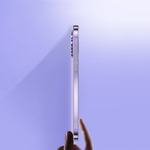 Заредете изображение във визуализатора на галерията – Baseus Crystal Case for iPhone 14 Pro thin cover + transparent glass
