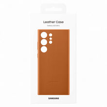 Заредете изображение във визуализатора на галерията – Samsung Leather Cover case for Samsung Galaxy S23 Ultra case made of natural camel leather (EF-VS918LAEGWW)
