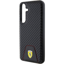 Заредете изображение във визуализатора на галерията – Original FERRARI hardcase Carbon Stitched Bottom FEHCS24MN3PUK for Samsung Galaxy  S24 Plus Black
