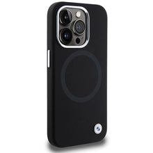Заредете изображение във визуализатора на галерията – BMW Signature Liquid Silicone MagSafe case for iPhone 15 Pro - black
