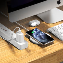 Заредете изображение във визуализатора на галерията – Choetech wireless fast charger 15W LED white (T550-F)
