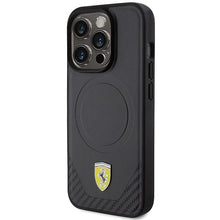 Заредете изображение във визуализатора на галерията – Original FERRARI hardcase Carbon Metal Logo Magsafe FEHMP15LPTEK for Iphone 15 Pro Black
