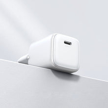 Заредете изображение във визуализатора на галерията – GaN 20W USB-C charger Ugreen Nexode mini CD318 - white
