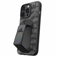 Заредете изображение във визуализатора на галерията – Adidas SP Grip Case CAMO iPhone 13/13 Pro black/black 47243
