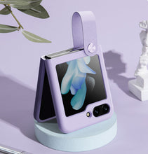 Заредете изображение във визуализатора на галерията – Nillkin Flex Flip Case with Hanger and Stand for Samsung Galaxy Z Flip 5 - Peach
