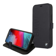 Заредете изображение във визуализатора на галерията – Etui BMW BMFLBKP12SSLLNA iPhone 12 mini 5,4" granatowy/navy book Signature
