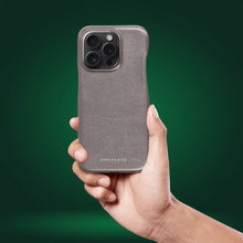 Заредете изображение във визуализатора на галерията – Roar LOOK Case - for iPhone 15 Pro Grey
