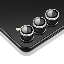 Заредете изображение във визуализатора на галерията – CAMERA COVER ESR CAMERA PROTECTOR GALAXY S23 / S23+ PLUS SILVER
