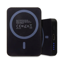 Заредете изображение във визуализатора на галерията – Original Power Bank - BMW BMPBMS5K22PGVK  5000mAh 15W with induction charging M Collection MagSafe + Cable - Black
