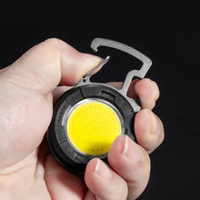 Заредете изображение във визуализатора на галерията – Mini flashlight LED keychain YT877 Type C
