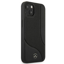 Заредете изображение във визуализатора на галерията – Mercedes MEHCP13MCDOBK iPhone 13 6,1" czarny/black hardcase Leather Perforated Area
