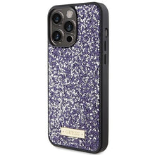 Заредете изображение във визуализатора на галерията – Guess Rhinestone Metal Logo case for iPhone 15 Pro - pink

