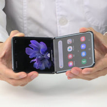 Заредете изображение във визуализатора на галерията – Wozinsky Invisible Film Protective Film for Samsung Galaxy Z Flip 5
