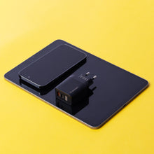 Заредете изображение във визуализатора на галерията – Wozinsky USB charger with 2 ports (USB, USB C) 20 W black
