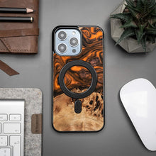 Заредете изображение във визуализатора на галерията – Wood and Resin Case for iPhone 14 Pro Max MagSafe Bewood Unique Orange - Orange and Black
