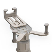 Заредете изображение във визуализатора на галерията – Baseus Stable Series air vent car holder gray (SUWX020002)
