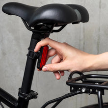 Заредете изображение във визуализатора на галерията – Wozinsky WSBLB1 front and rear USB-C bicycle light set - black
