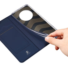 Заредете изображение във визуализатора на галерията – Dux Ducis Skin Pro Case for Honor Magic5 Flip Card Wallet Stand Blue
