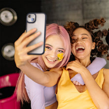 Заредете изображение във визуализатора на галерията – Spigen Ultra Hybrid case for iPhone 15 Plus - transparent
