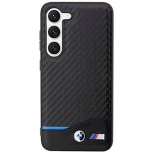 Заредете изображение във визуализатора на галерията – Original faceplate case BMW BMHCS23S22NBCK for SAMSUNG S23 (Carbon Case Bottom Horizontal Blue Line and Metal Logo / black)
